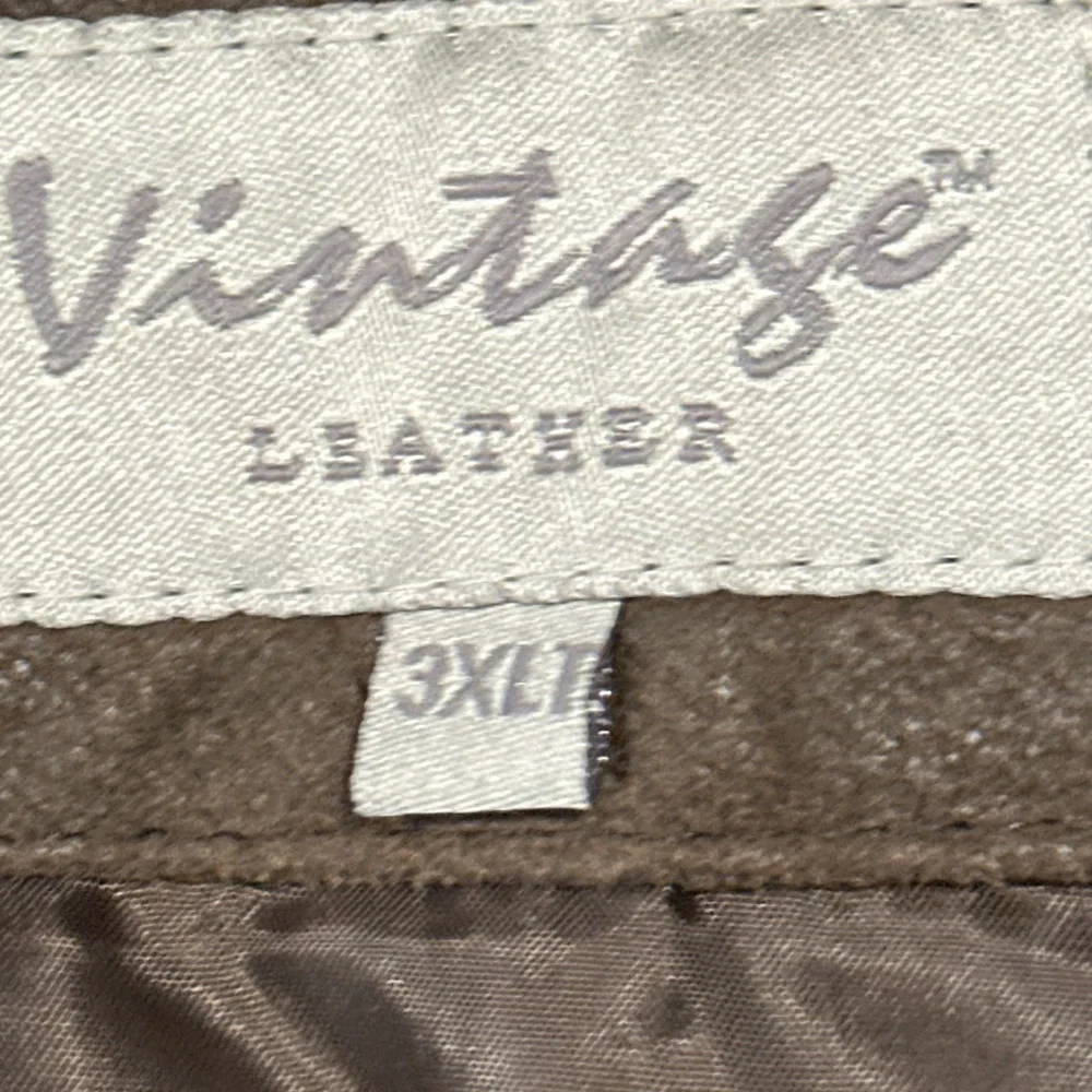 Men’s Vintage Leather Removable Liner with Faux Fur Collar Brown Coat, SZ 3XLT.